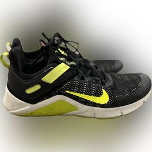 Nike Men’s Legend Essential